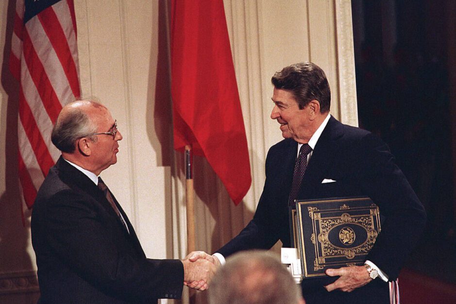 9de467bf2b11f6372f3b2da6ba2ca0b6