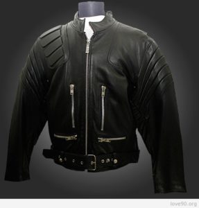 Кожаная куртка в стиле терминатор.